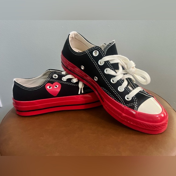 Comme des Garcons PLAY Black Canvas Sneakers with Red Heart - Picture 1 of 9